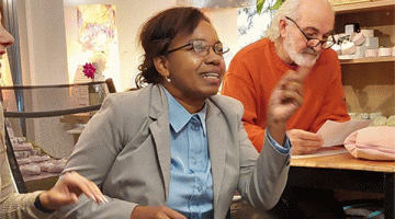 من غراتس إلى أمريكا اللاتينية: رحلة شعرية بثلاث لغات مع الشاعر بدل رفو،  أمسية تجمع ستّ جنسيات وتحوّل الشعر إلى جسرٍ عابر للّغات والثقافات