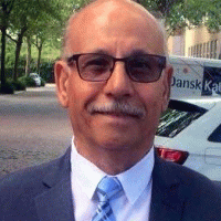 ضحكة دافئة في يومٍ بارد!