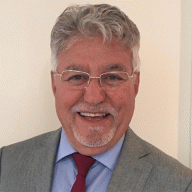 الصمود حين يصبح الضمير أغلى من الرزق